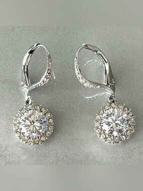 NWOT Sparkling Bridal and Evening Nadri Drop Earrings, CZ Halo Set in Silvertone